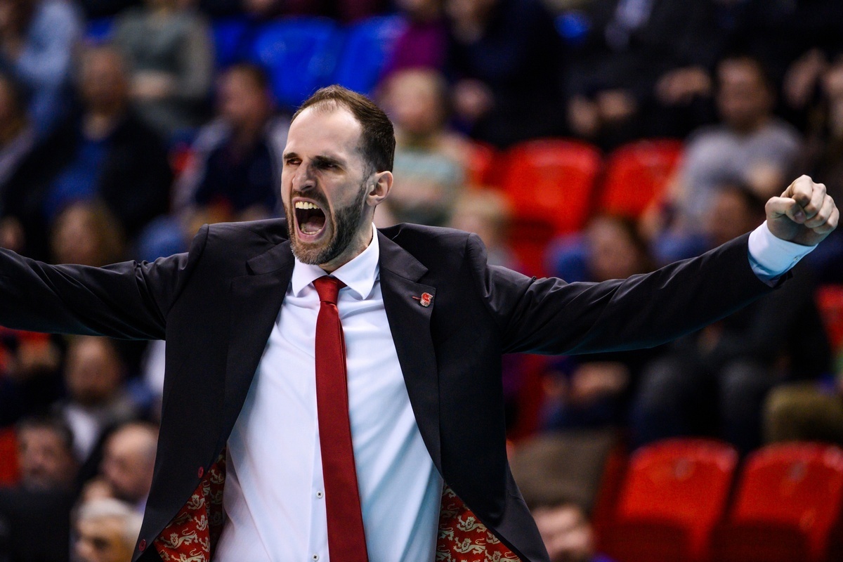    Александр Волков