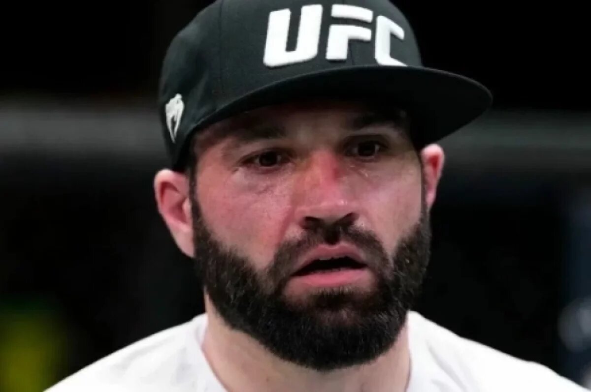    Российский боец Мурзаканов победил бразильца Рибейро на турнире UFC