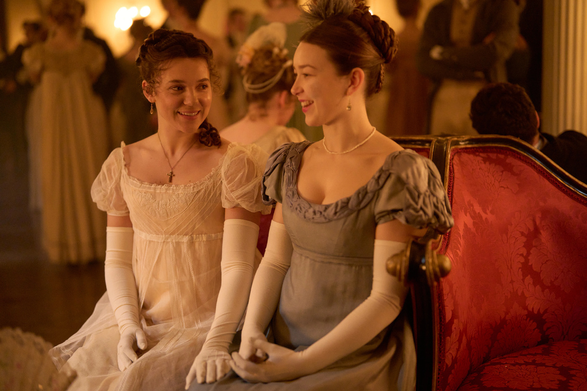 кадр из сериала "Мисс Остин"