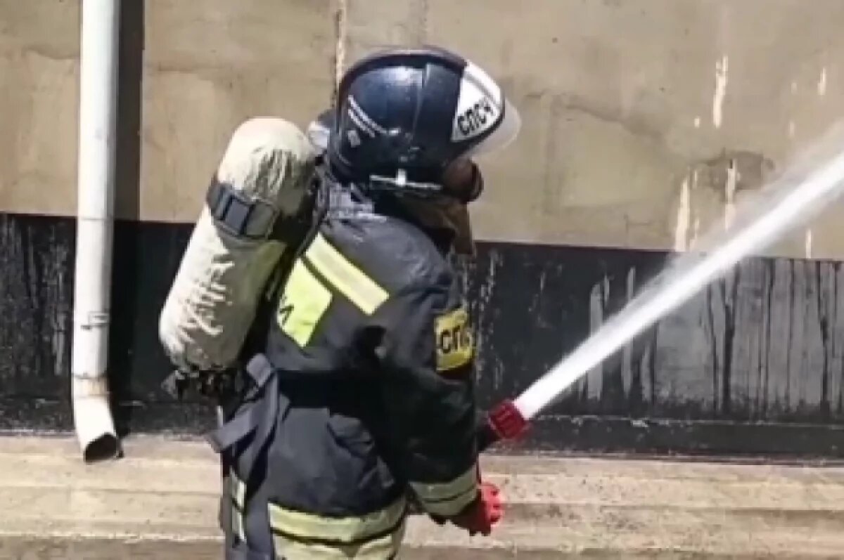    В Ростовской области за сутки спасатели потушили 14 техногенных пожаров