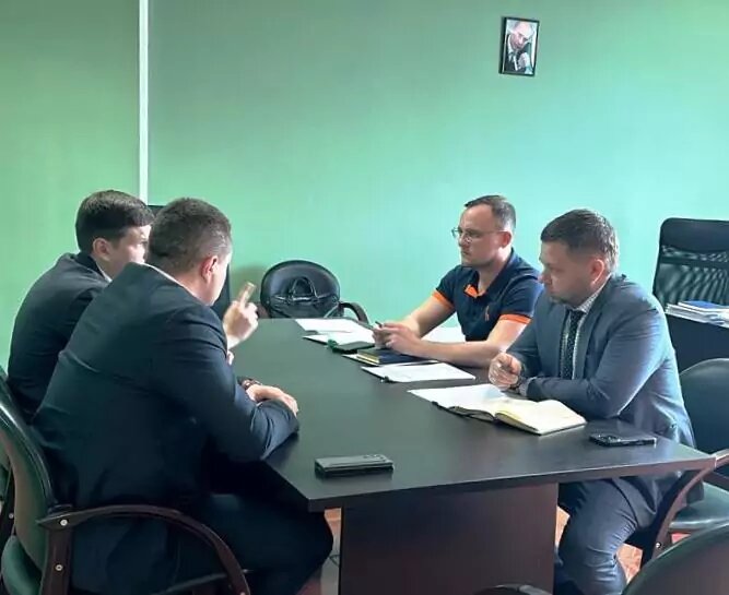 Совещание по проблеме возведение соцобъектов (фото: КСП Краснодарского края)
