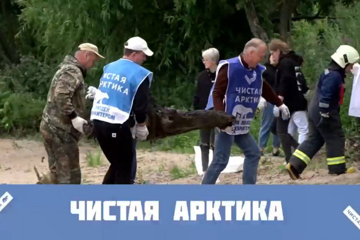 Волонтеры благоустраивают воинские захоронения в Карелии