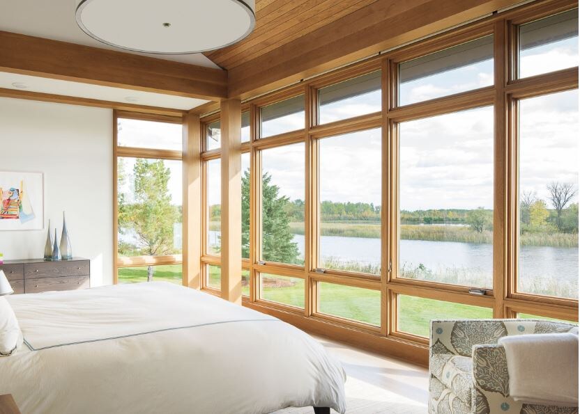 Деревянные окна в частном доме