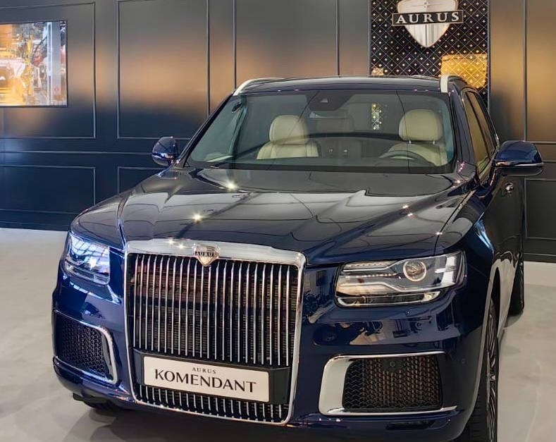   Aurus Komendant