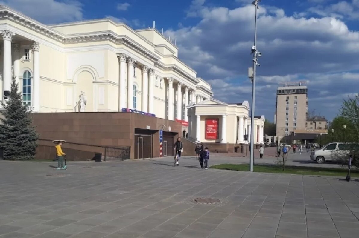    Губернатору Моору известно о скандале в Тюменском драмтеатре