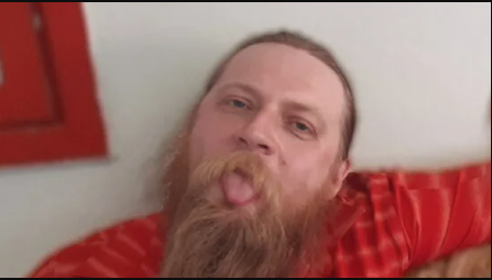 Загадочный Евгений Тепляков на что-то намекает...