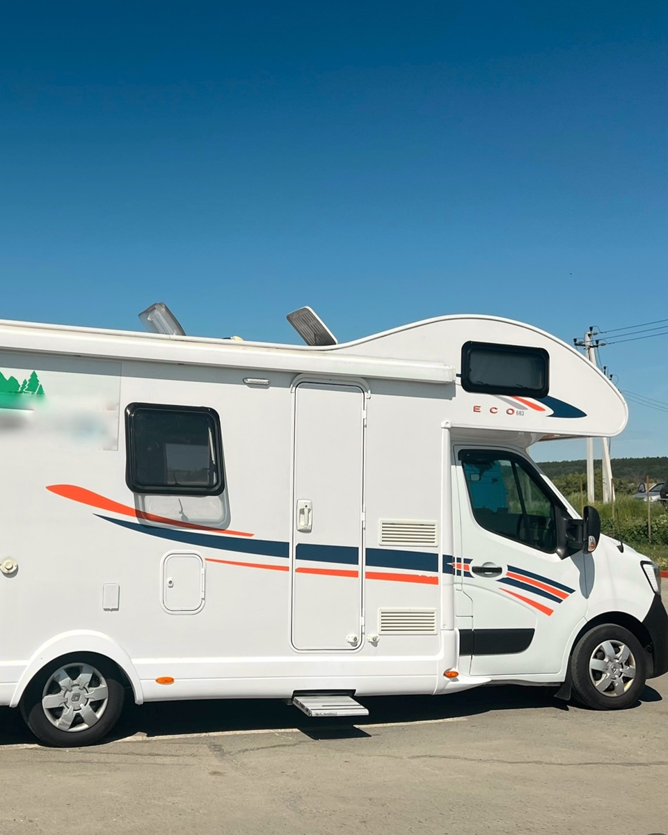 Улететь на юг — слишком банально. Мы выбрали уехать — медленно, но со вкусом 👌