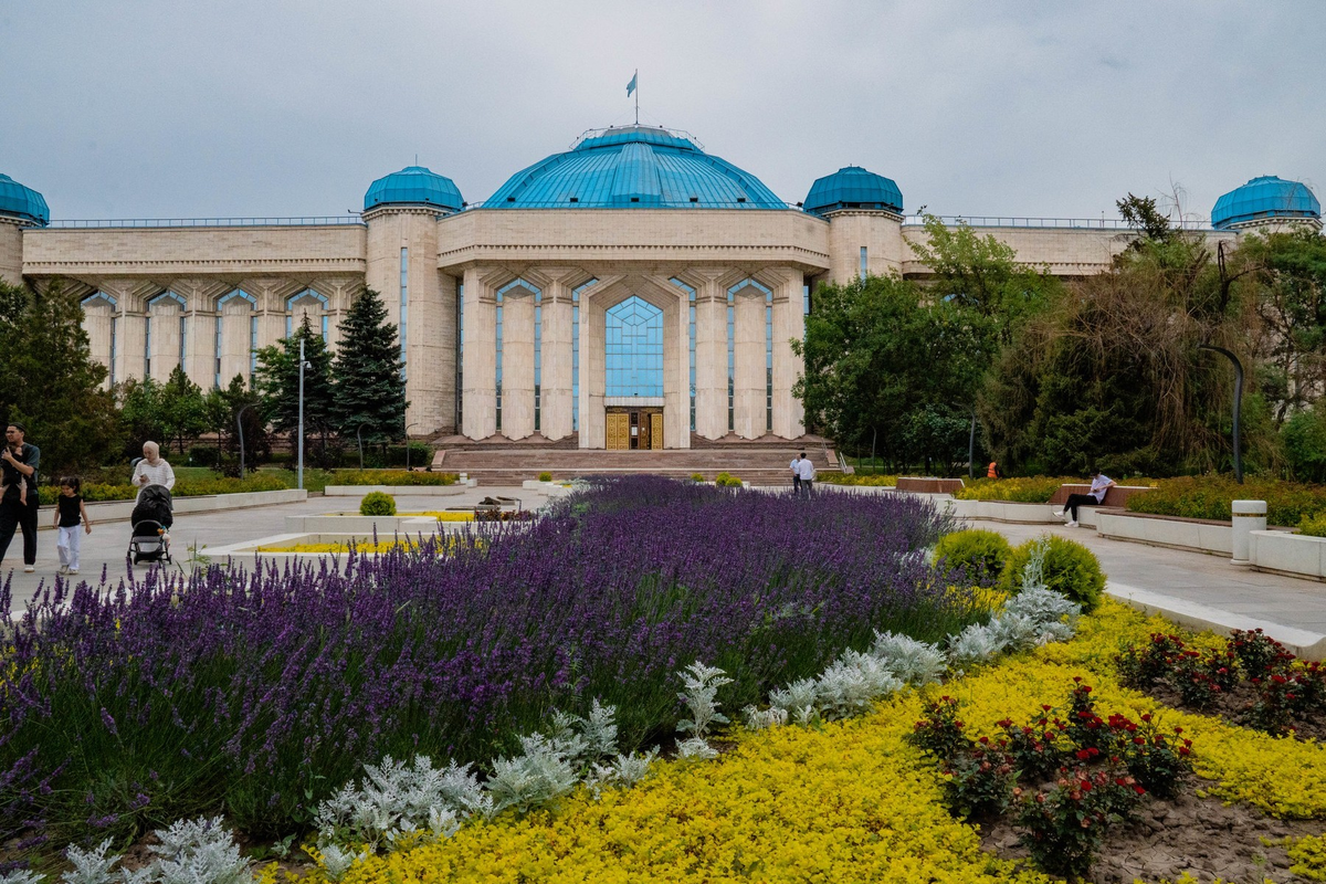 Автор: Emma Yixuan Ryokou 
Авторские права: Emma Yixuan LIU