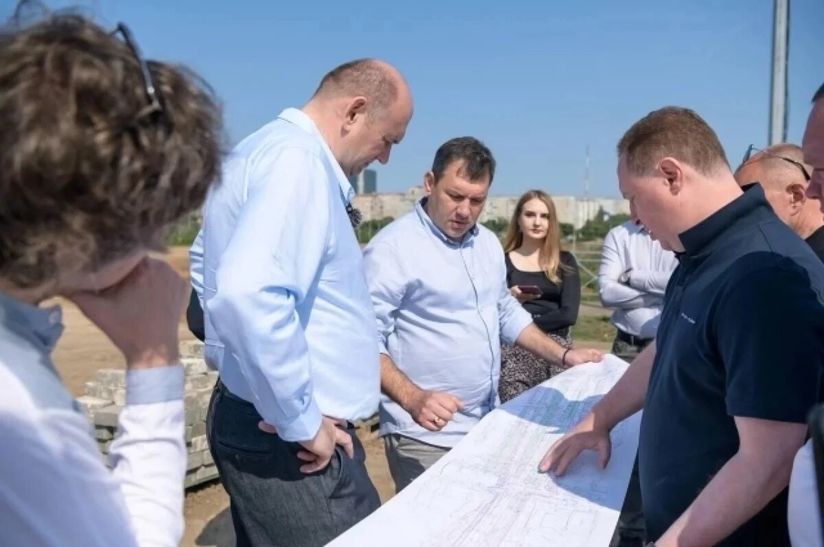    Евгений Солнцев проверил ход строительства дублера Чкалова в Оренбурге