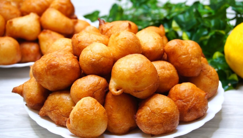 "Хахаряшки" к чаю на кефире. За 15 минут получается гора Вкусняшек👍.