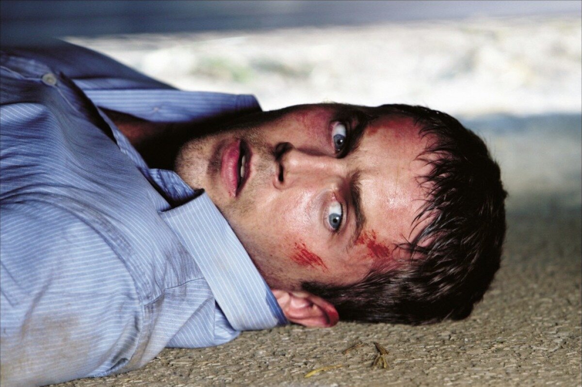 Десмонд Харрингтон на кадре из фильма "Поворот не туда"