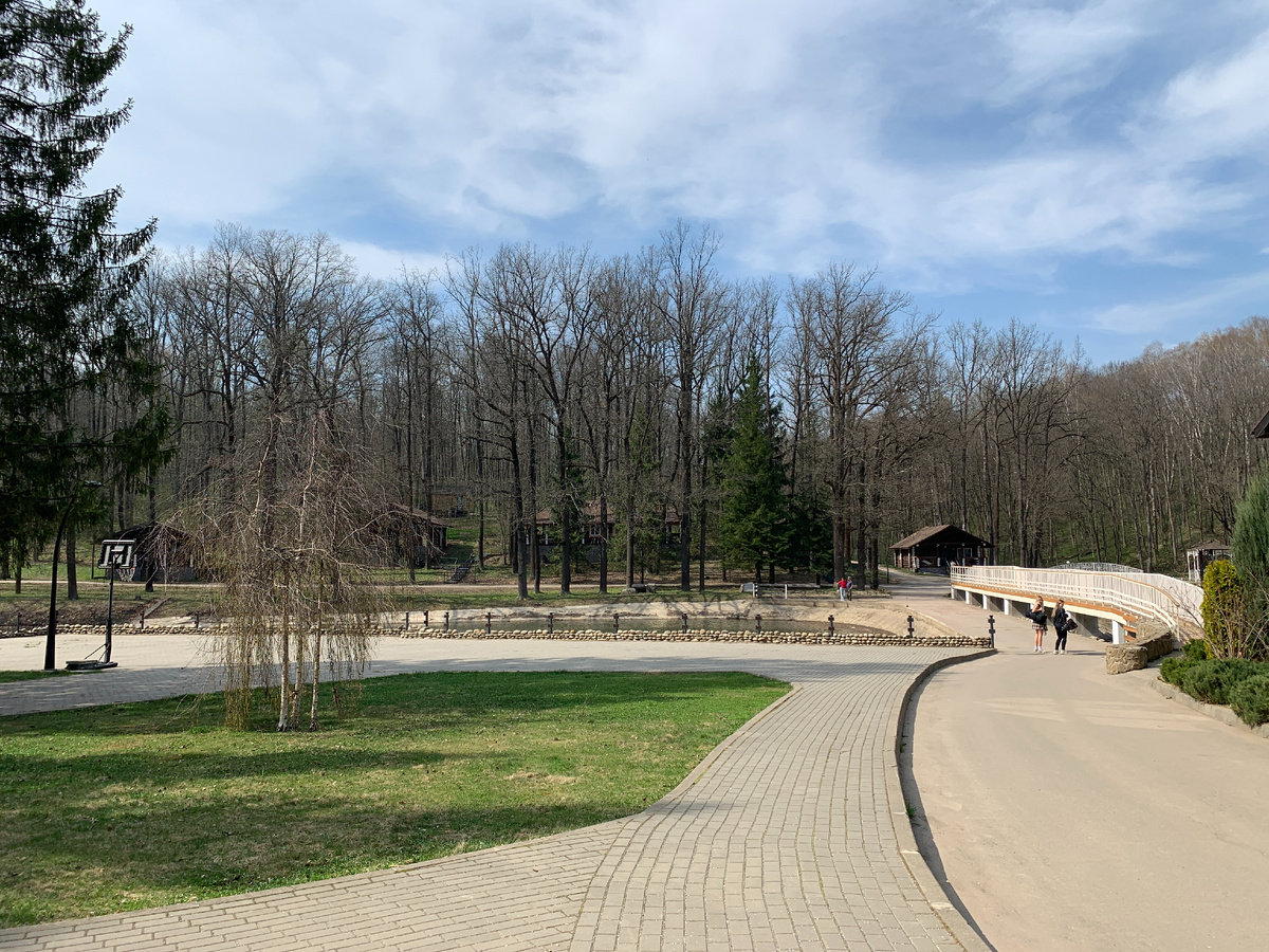 Территория отеля Just WOOD