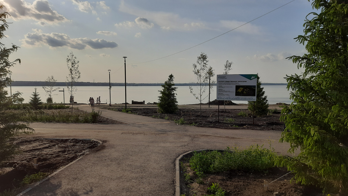 Вход на будущую набережную микрорайона