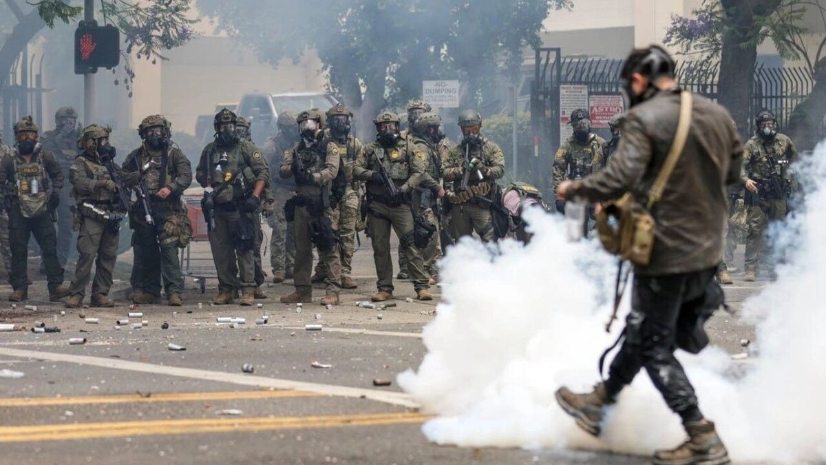 Не просто протест: как конфликт в Калифорнии может расколоть всю Америку.. Источник: Colonelcassad