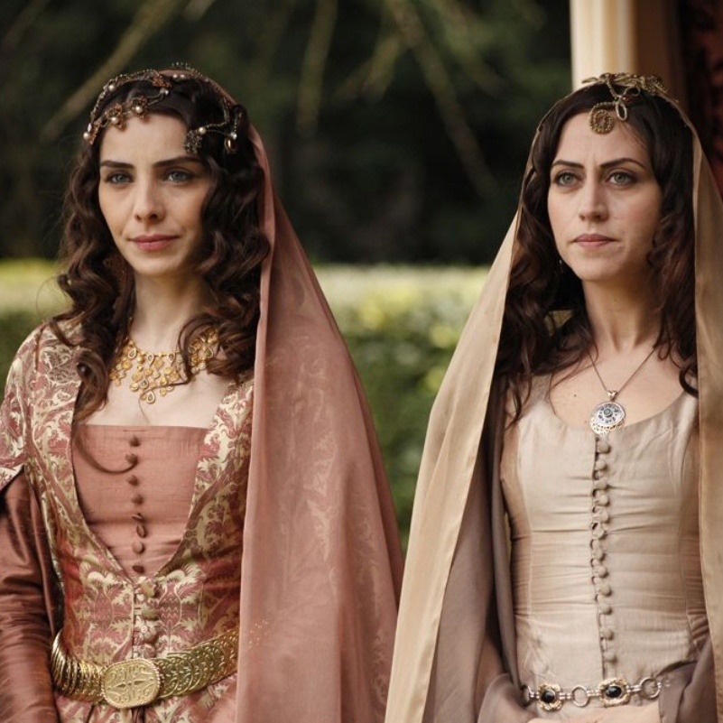 Махидевран и Гюльфем