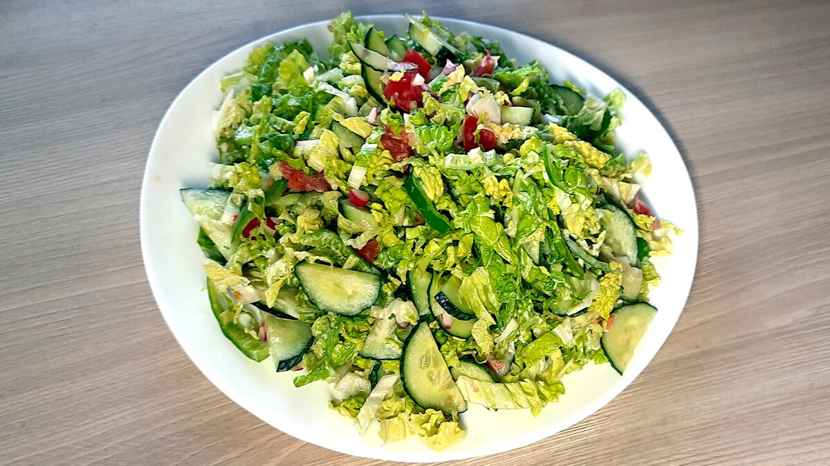 Салат со свежими овощами