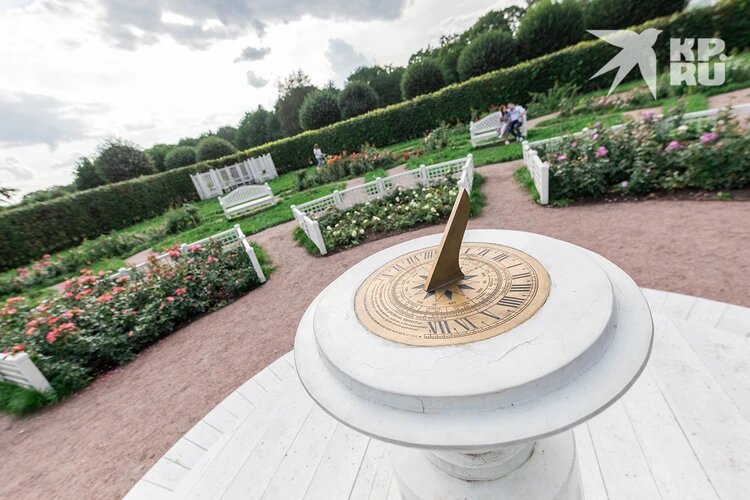 Солнечные часы. Кусково. Источник: kp.ru/