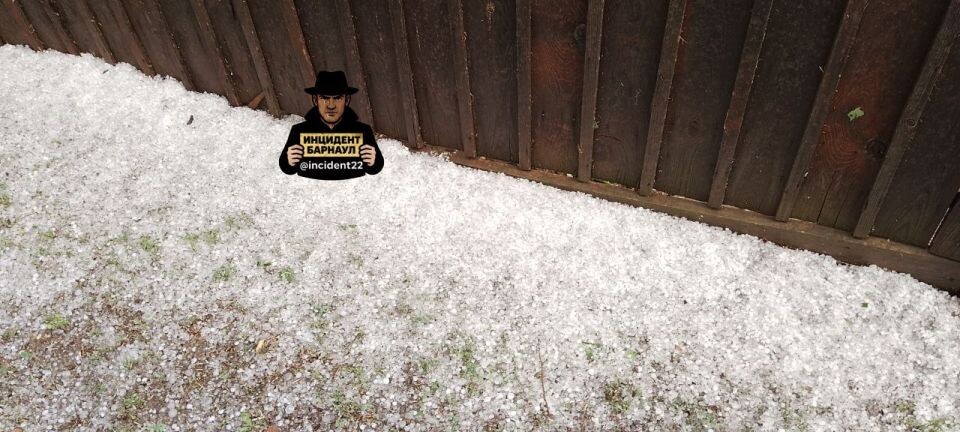    Град в Волчихе. Источник: "Инцидент Барнаул"