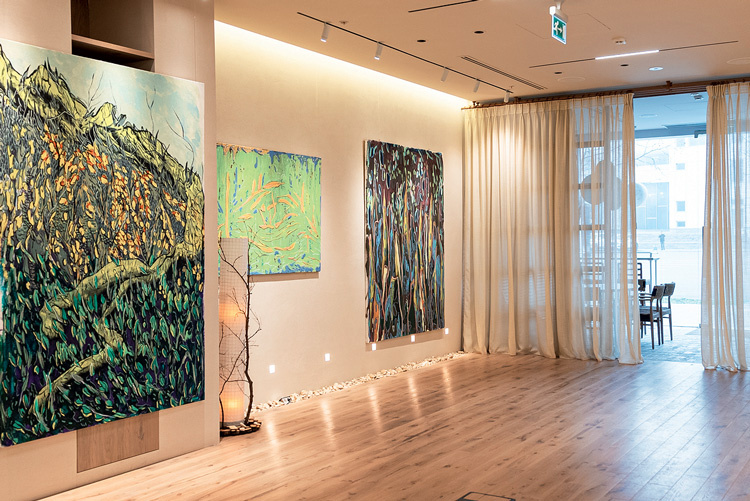 Выставка художницы Шаргии Рахманлы «Застывший миг»