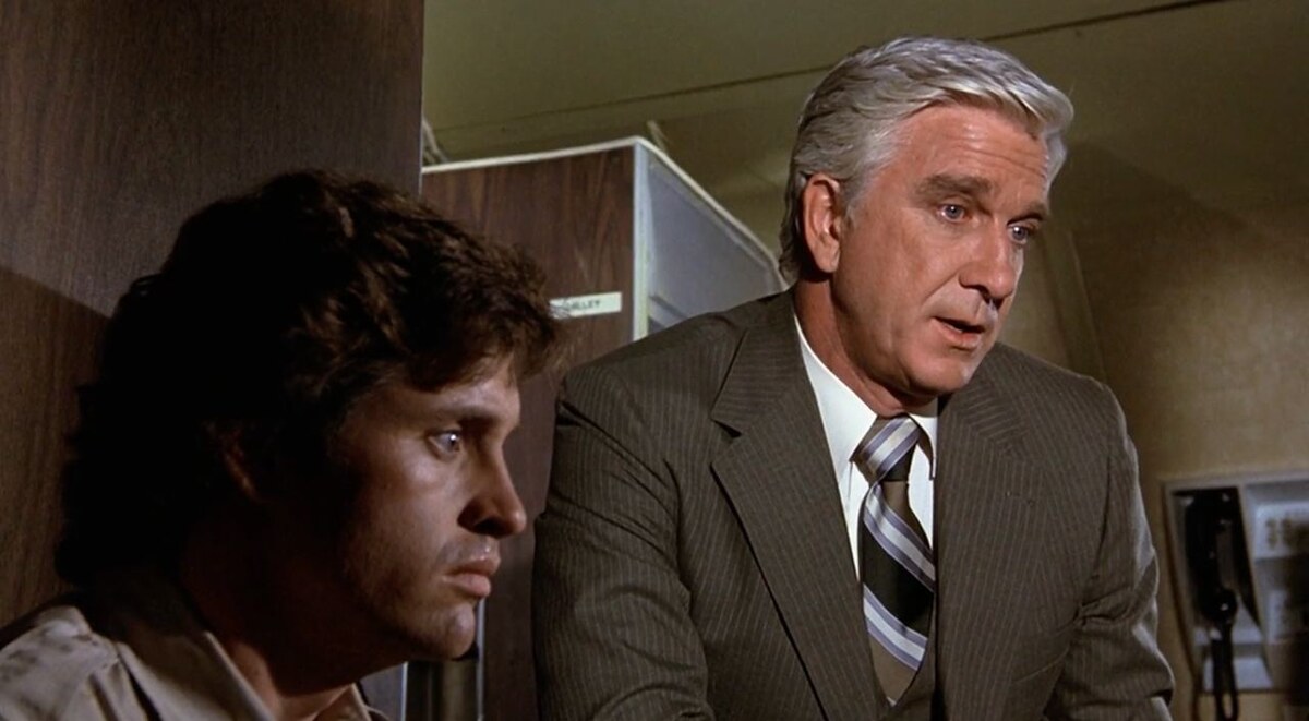 Кадр из фильма "Аэроплан!", 1980