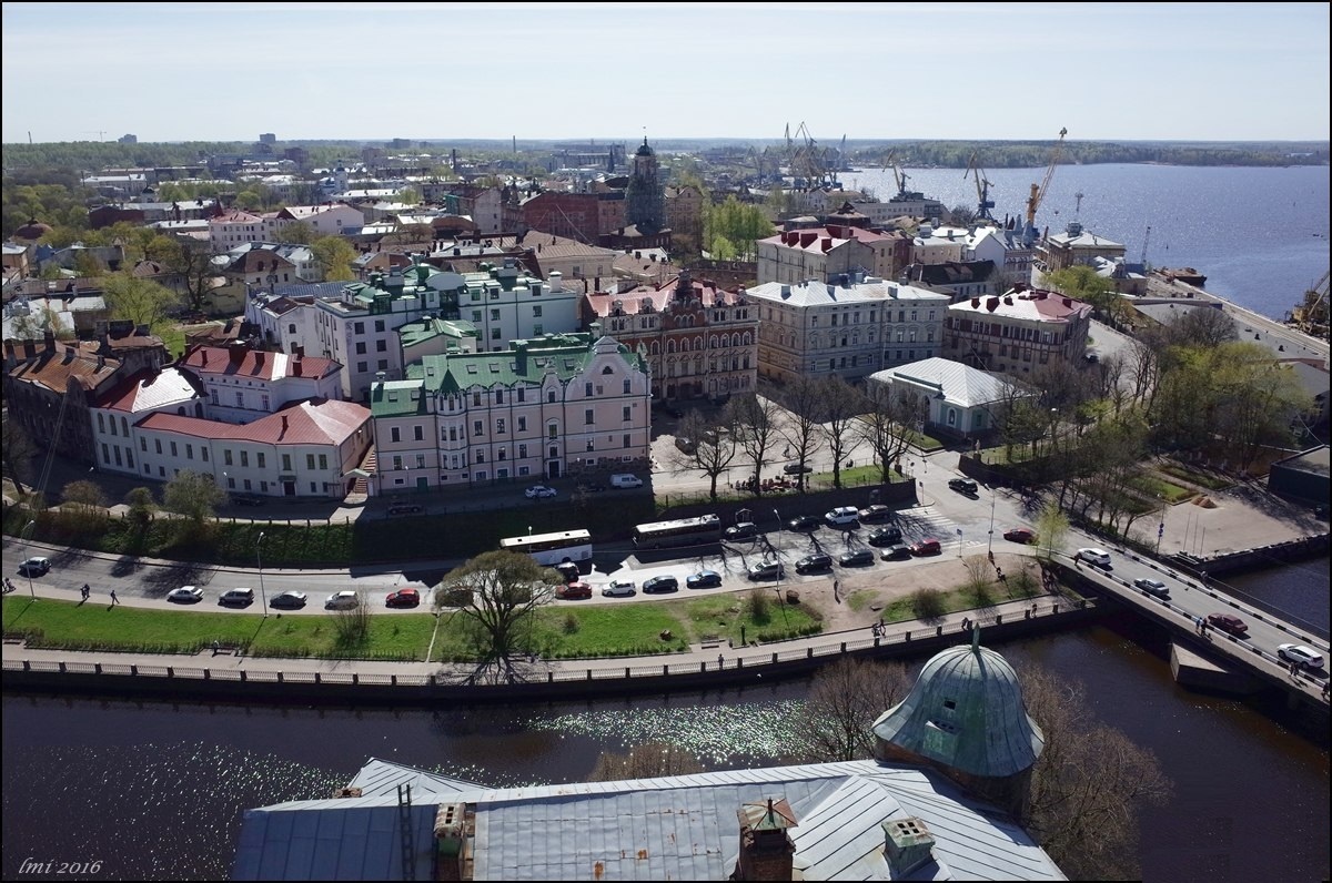 Вид на Выборг с башни замка