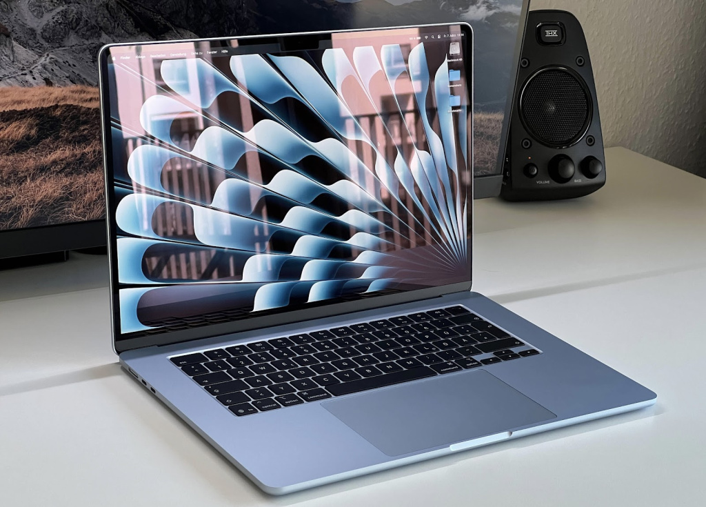 Apple MacBook Air 13″ (2025, M4)