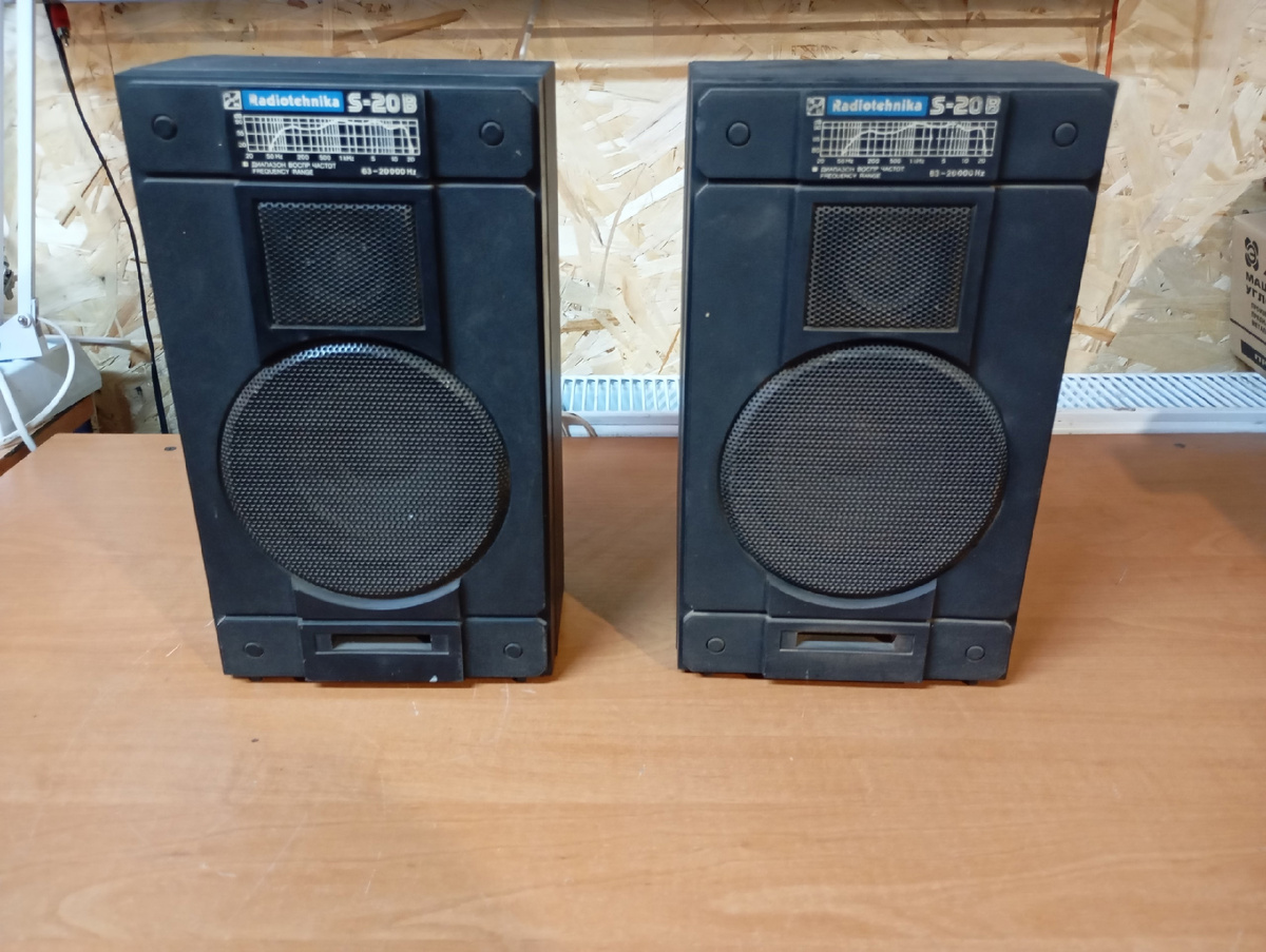 Мини-полочники. Выглядят интересно. В стиле всей серии В