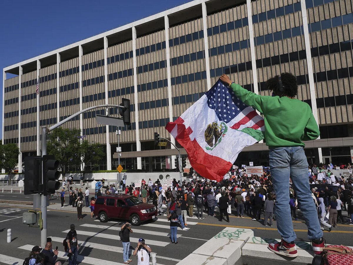    Damian Dovarganes / AP