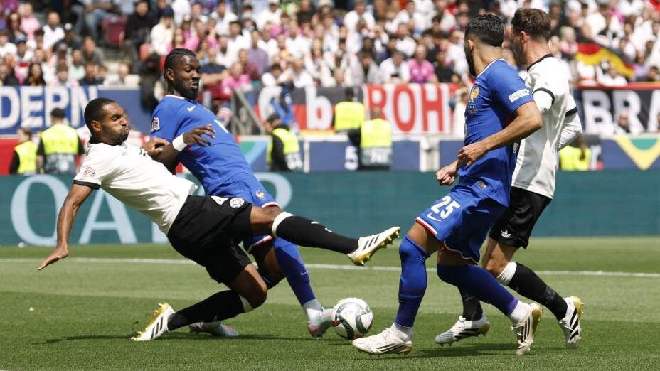    Немцам и Французам была нужна бронза Лиги наций. Фото: Reuters