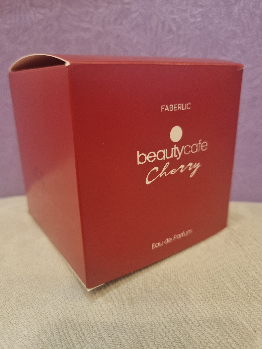 Фото упаковки туалетной воды