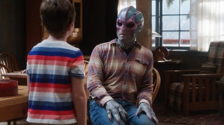 Кадр из сериала "Засланец из космоса"