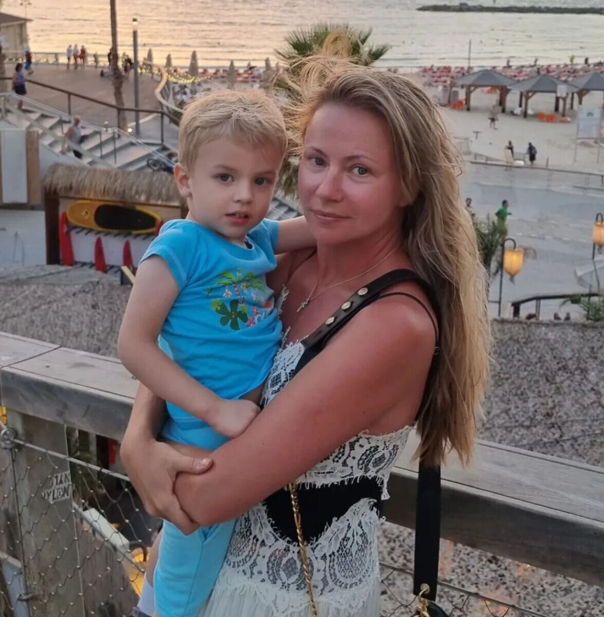 Мария Миронова с младшим сыном Федей