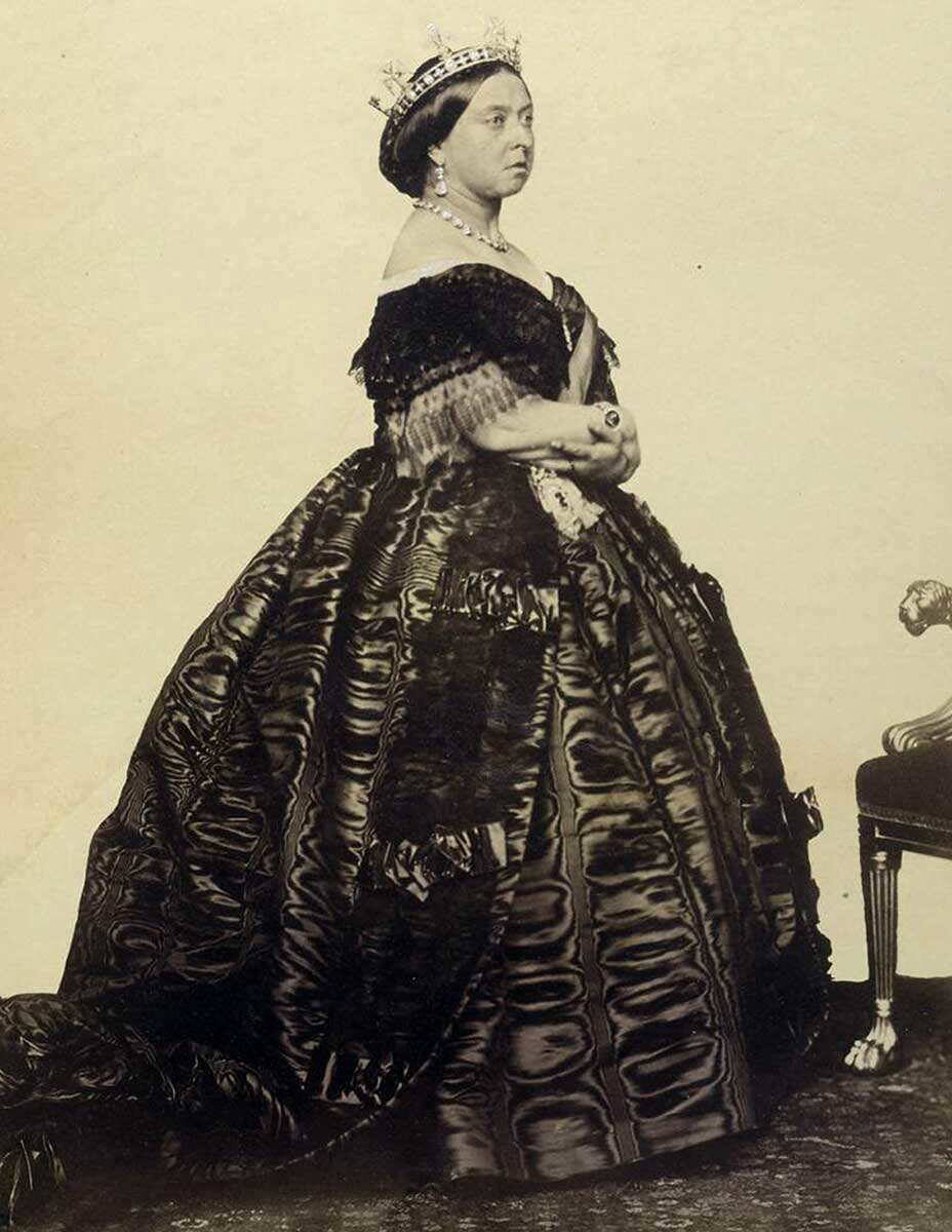 Портрет королевы Виктории, сфотографированный Чарльзом Клиффордом, 1861 год. Источник: Национальная портретная галерея, Лондон