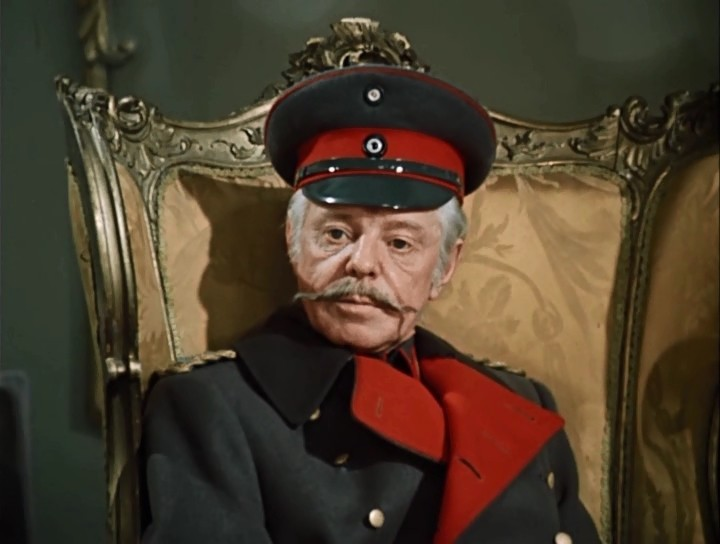 Кадр из фильма "Дни Турбиных"