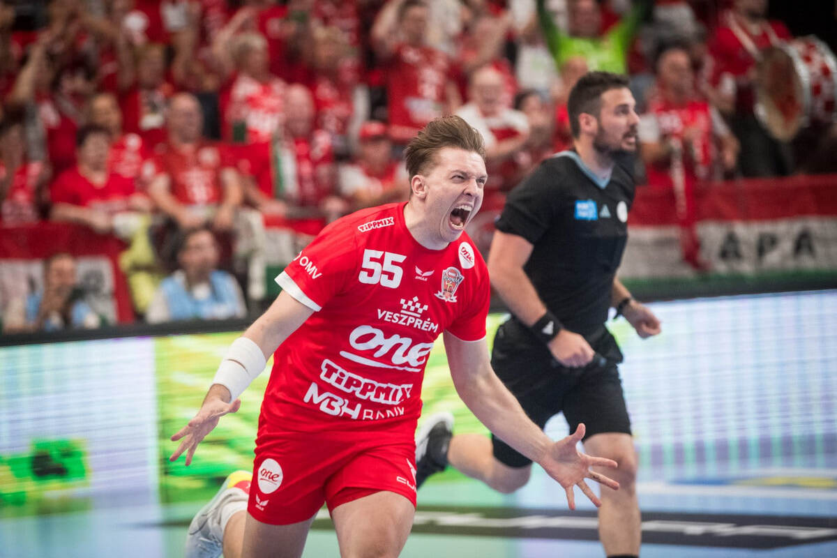    У Никиты Вайлупова 3 гола и 100-процентная реализация