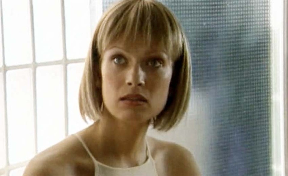 Кадр из фильма «Остановка по требованию» 2001 год реж. Джаник Файзиев