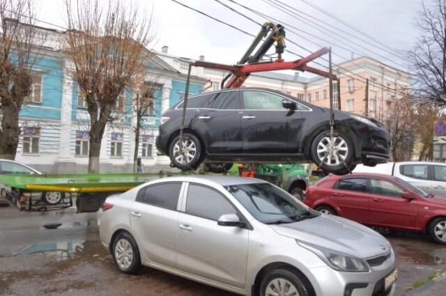    За неправильную парковку могут и эвакуировать. Фото: Администрация Твери