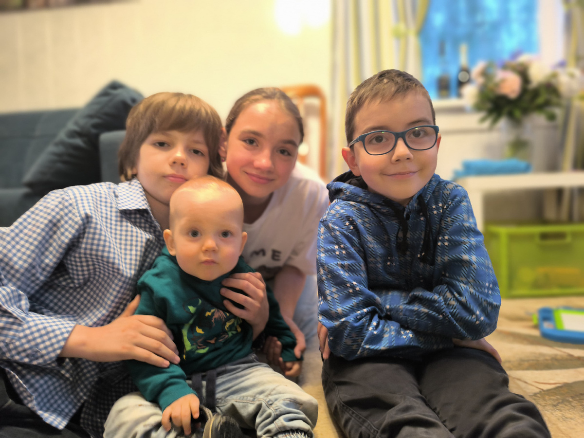 Трое товарищей, не считая их тети.