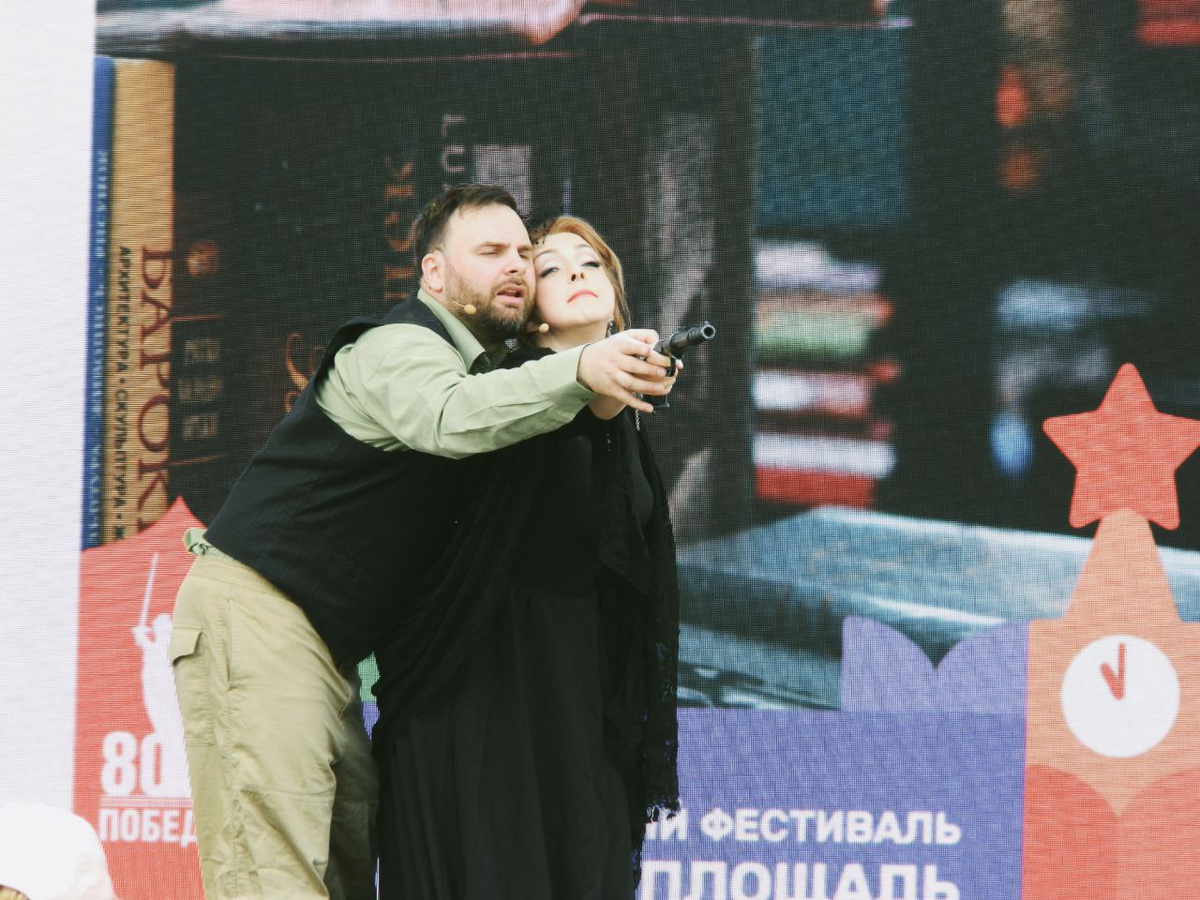 Момент спектакля «Две шутки». ℗Фотограф: Дарья Васильева