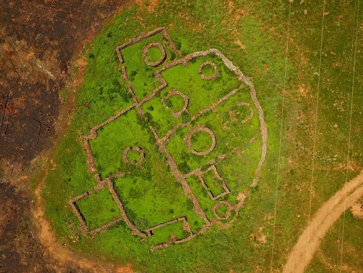 Существует множество интерпретаций руин Бакони. Источник: Beate / Adobe Stock.