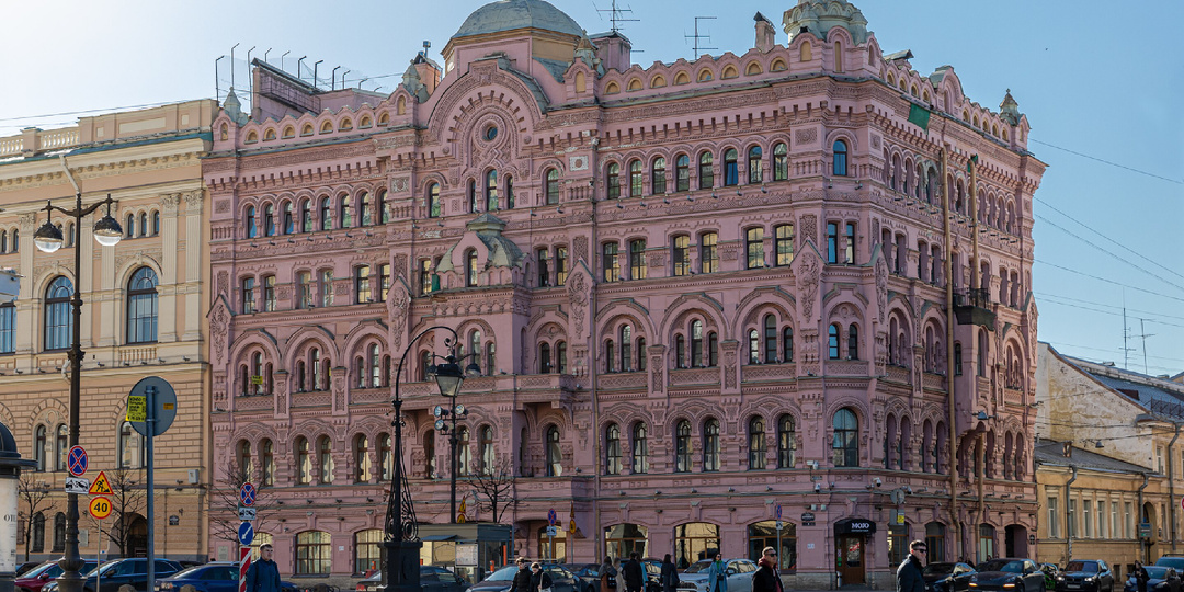 Доходный дом Басина: розовый терем в центре Петербурга