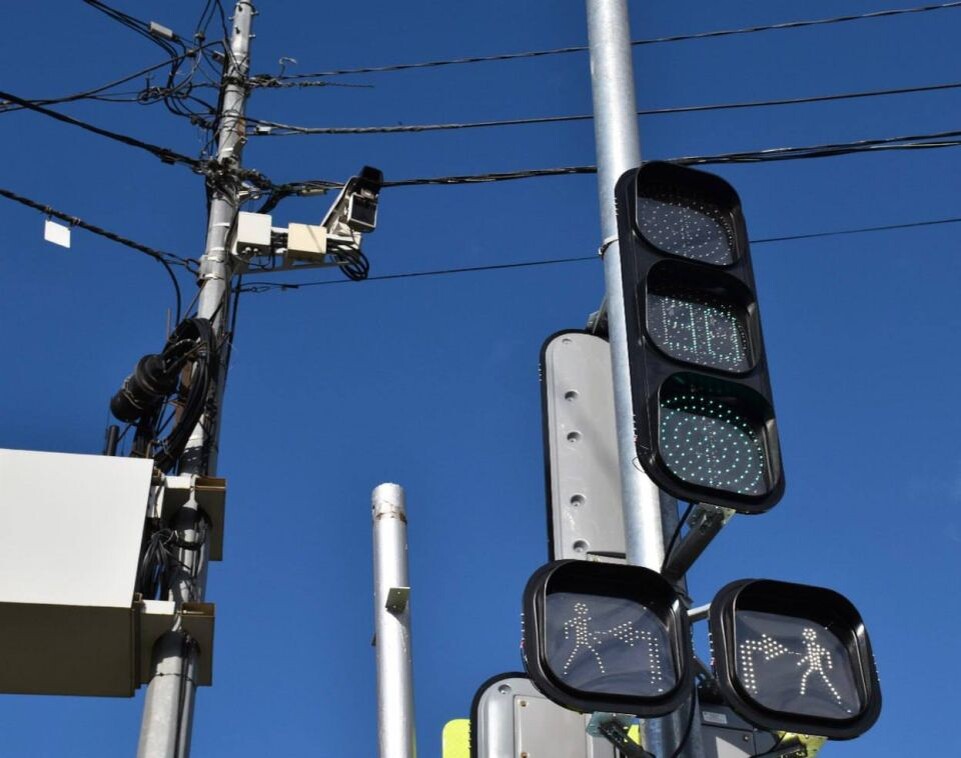    Светофор. Дорога. Источник: t.me/tomenko_22