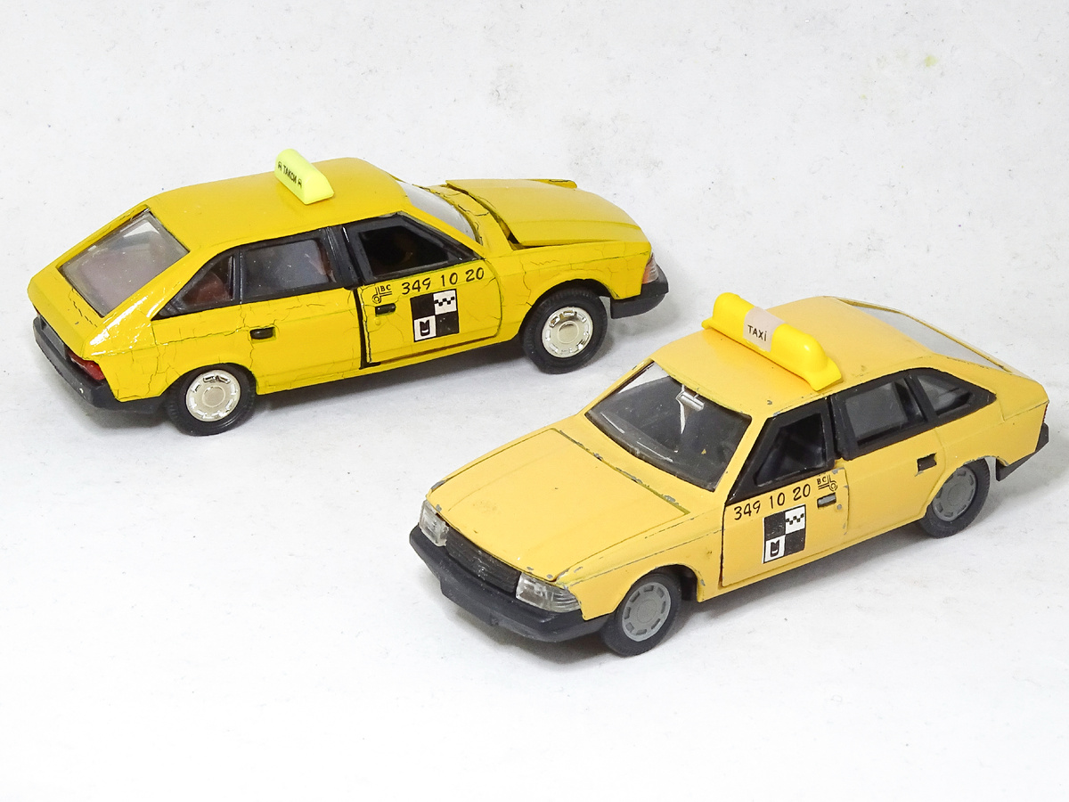 Рис. 1. Саратовские модели автомобиля Москвич-2141 Такси в масштабе 1:43 до выполнения работ