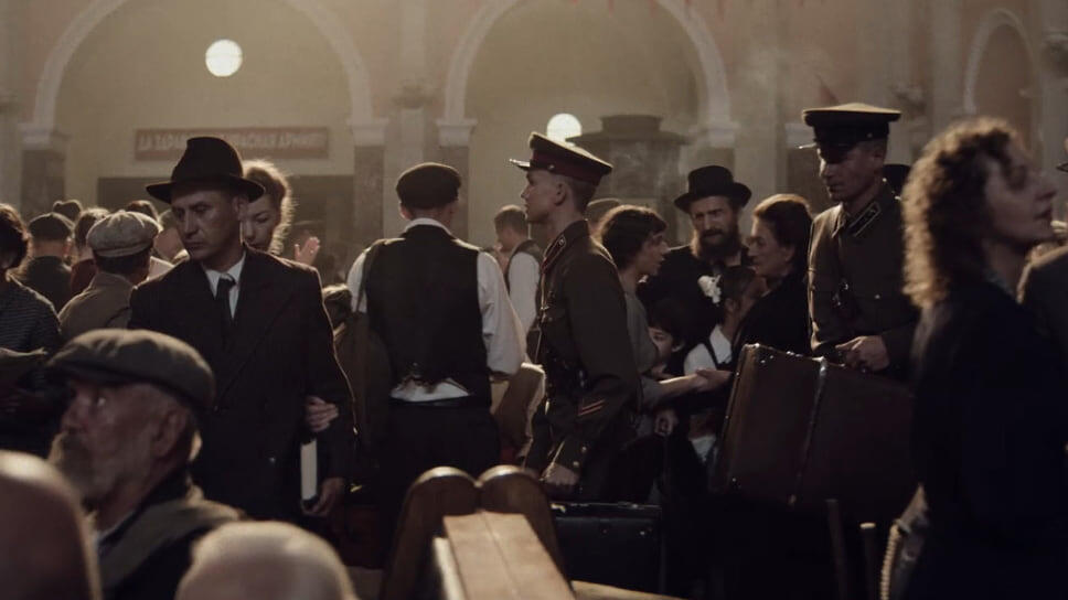 Фото: Кадр трейлера фильма «В списках не значился»