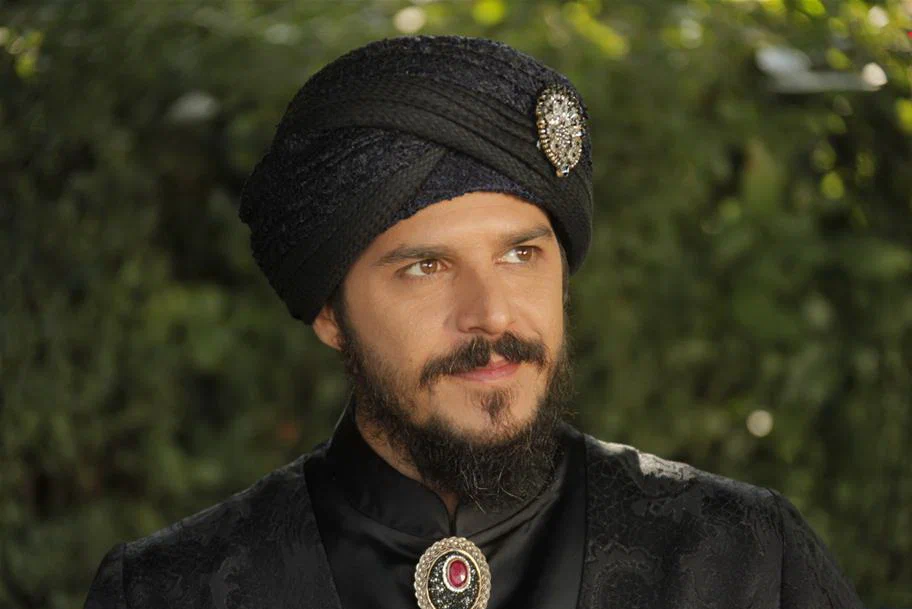 Кадр из сериала "Великолепный век"