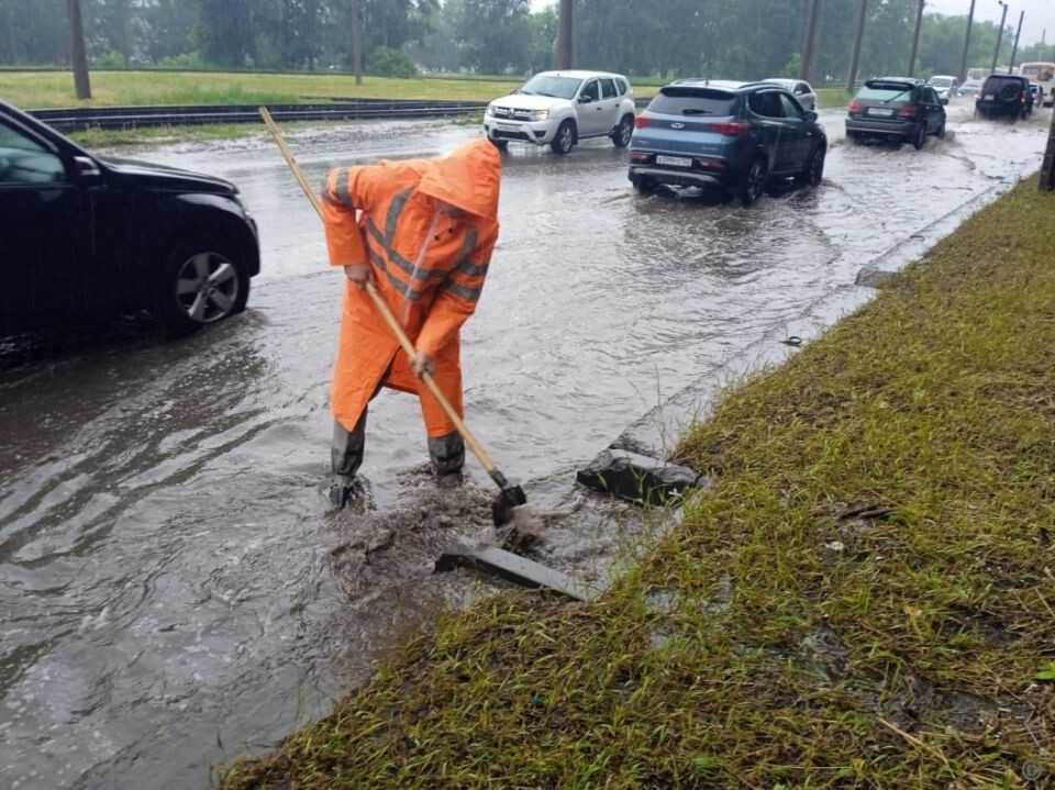    В Барнауле устраняют последствия ливней. Источник: Администрация Барнаула