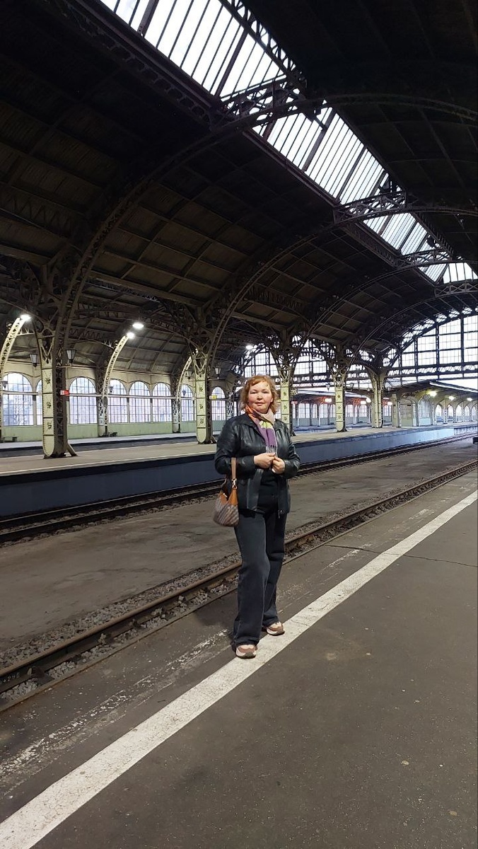 Фото авора, правда не очень получилось. Ну как есть.