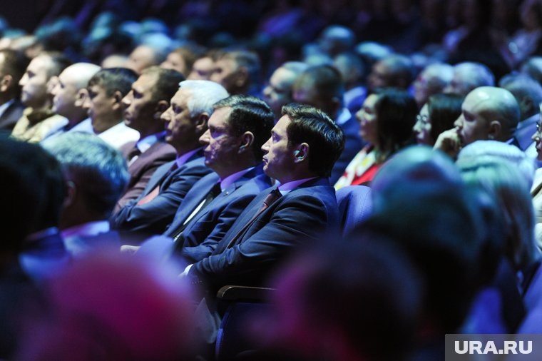 На мероприятие собираются руководители разных уровней, в том числе главы городов. Фото: Вадим Ахметов © URA.RU