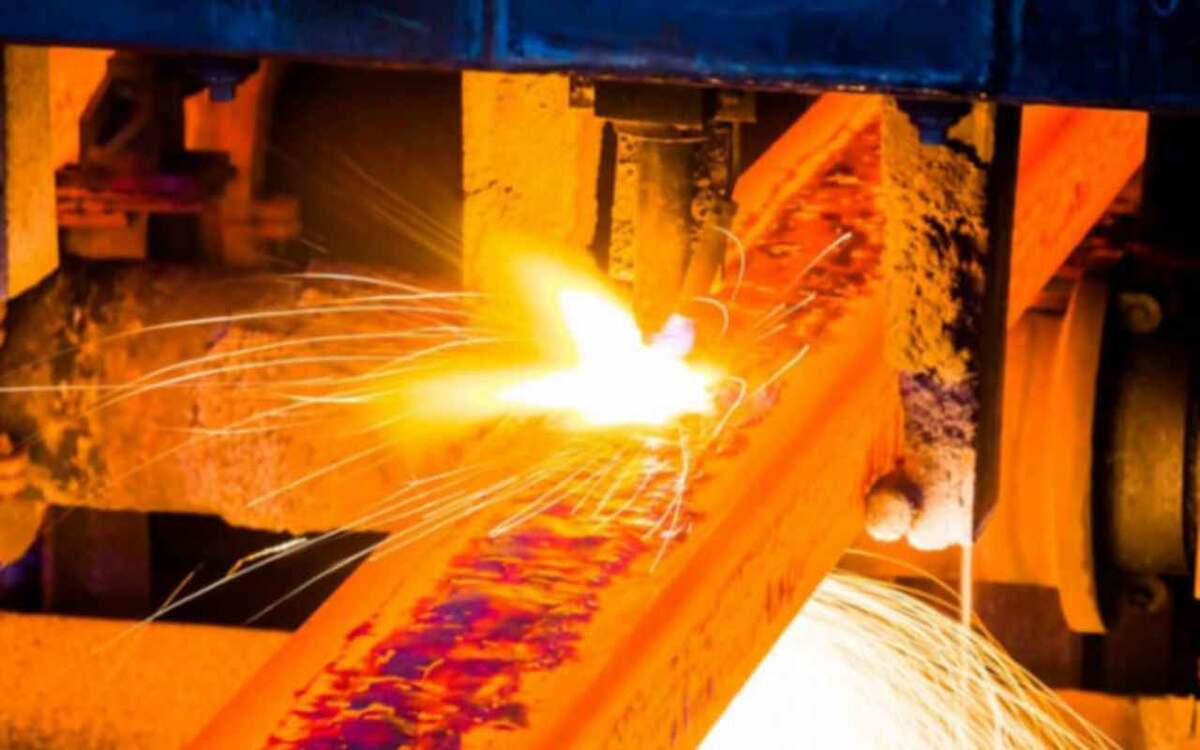   Металлурги прогнозируют рекордное падение спроса на сталь в России в 2025 году Фото: Фрипик