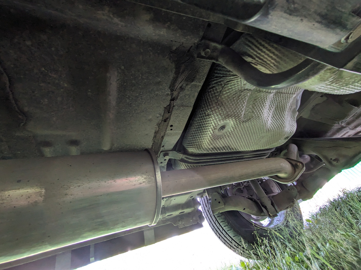 Выпускная система (задняя часть)